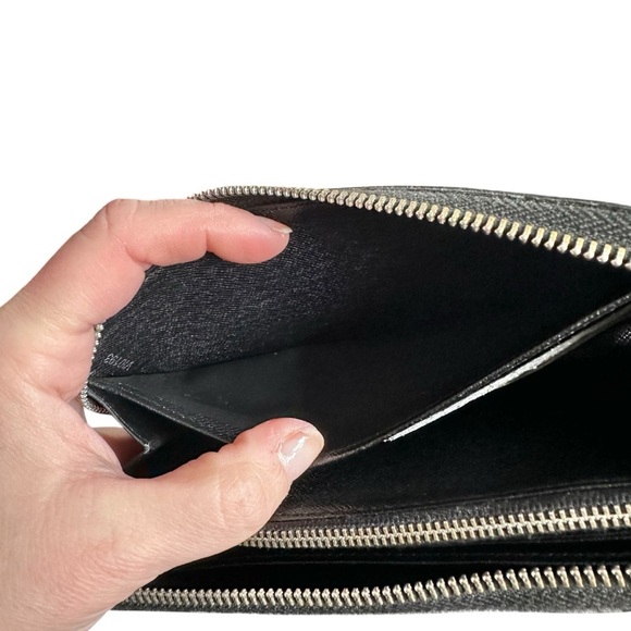 Authentic Louis Vuitton Eclipse Split White & Gray Monogram Leather Zippy Wallet - Picture 7 of 14